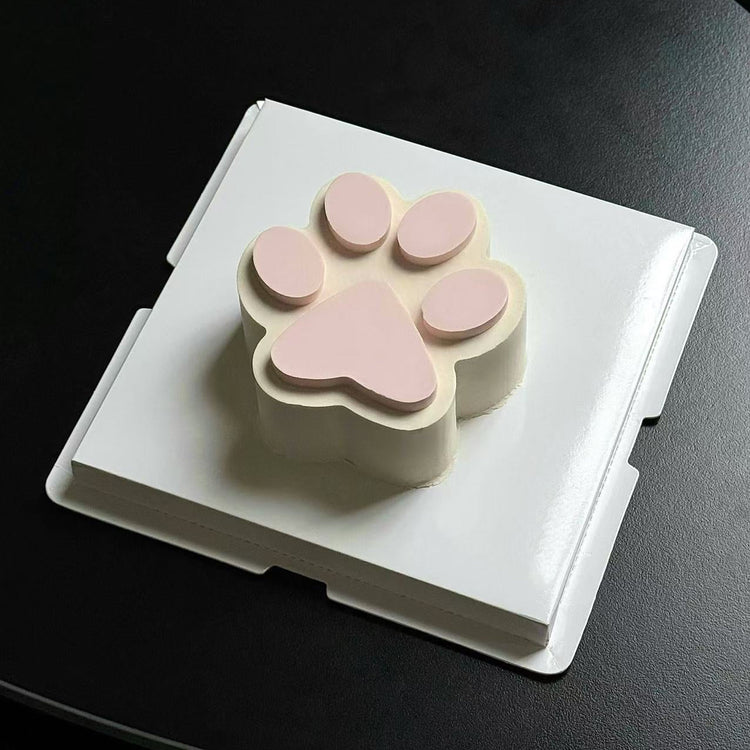 Celebrate Your Pet’s Special Day with Bottoms Up Pet Boutique’s Birthday Cakes!